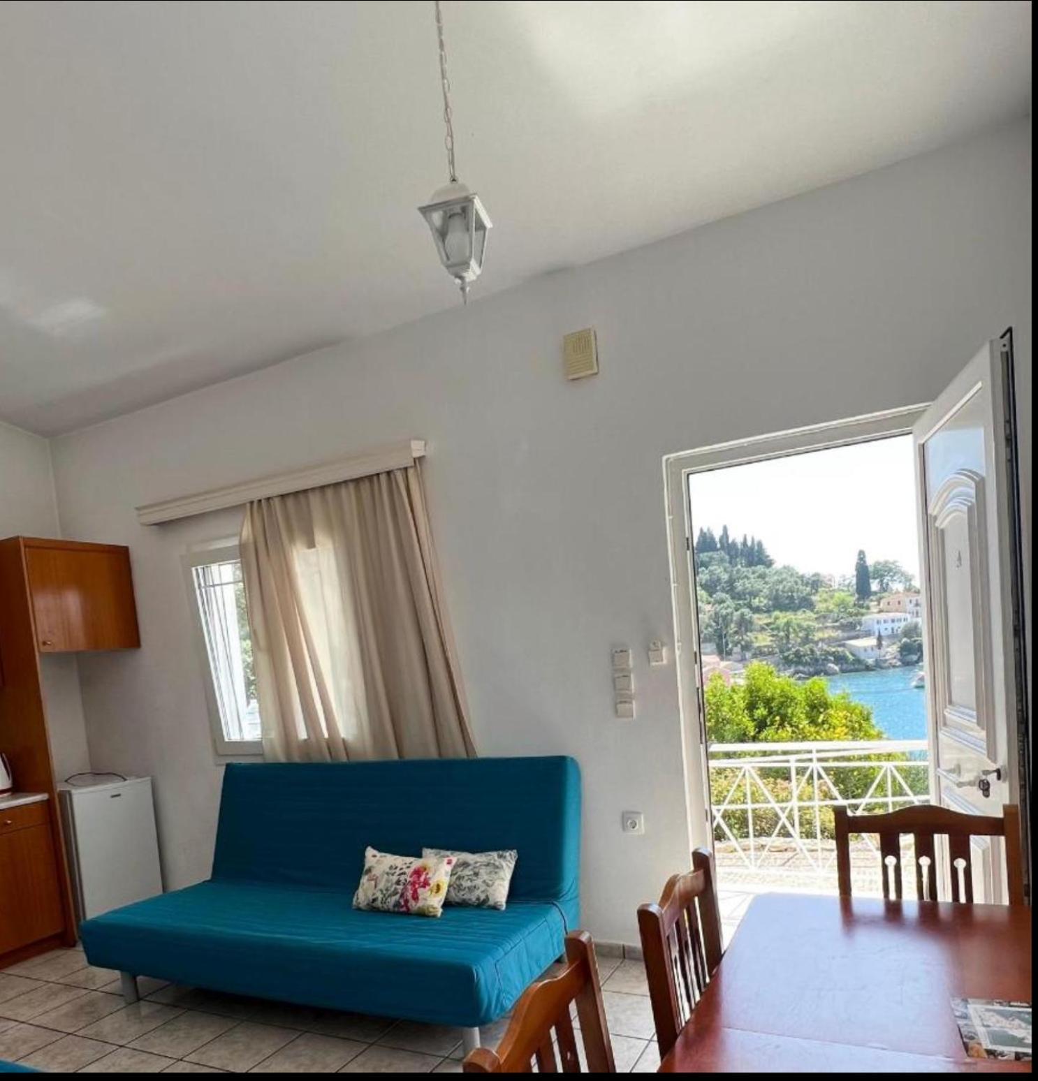 Aronis Spyros Panoramic Seaview Apartments Longós Oda fotoğraf