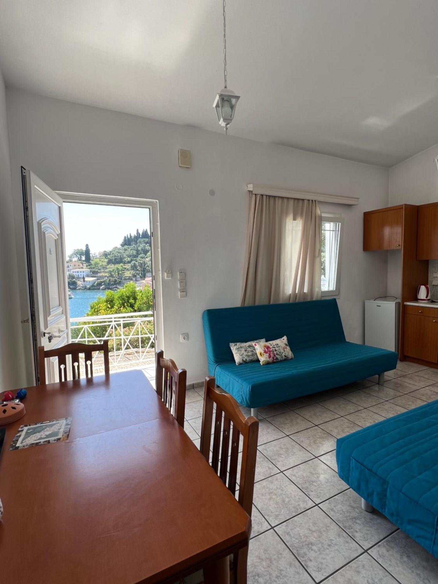 Aronis Spyros Panoramic Seaview Apartments Longós Oda fotoğraf