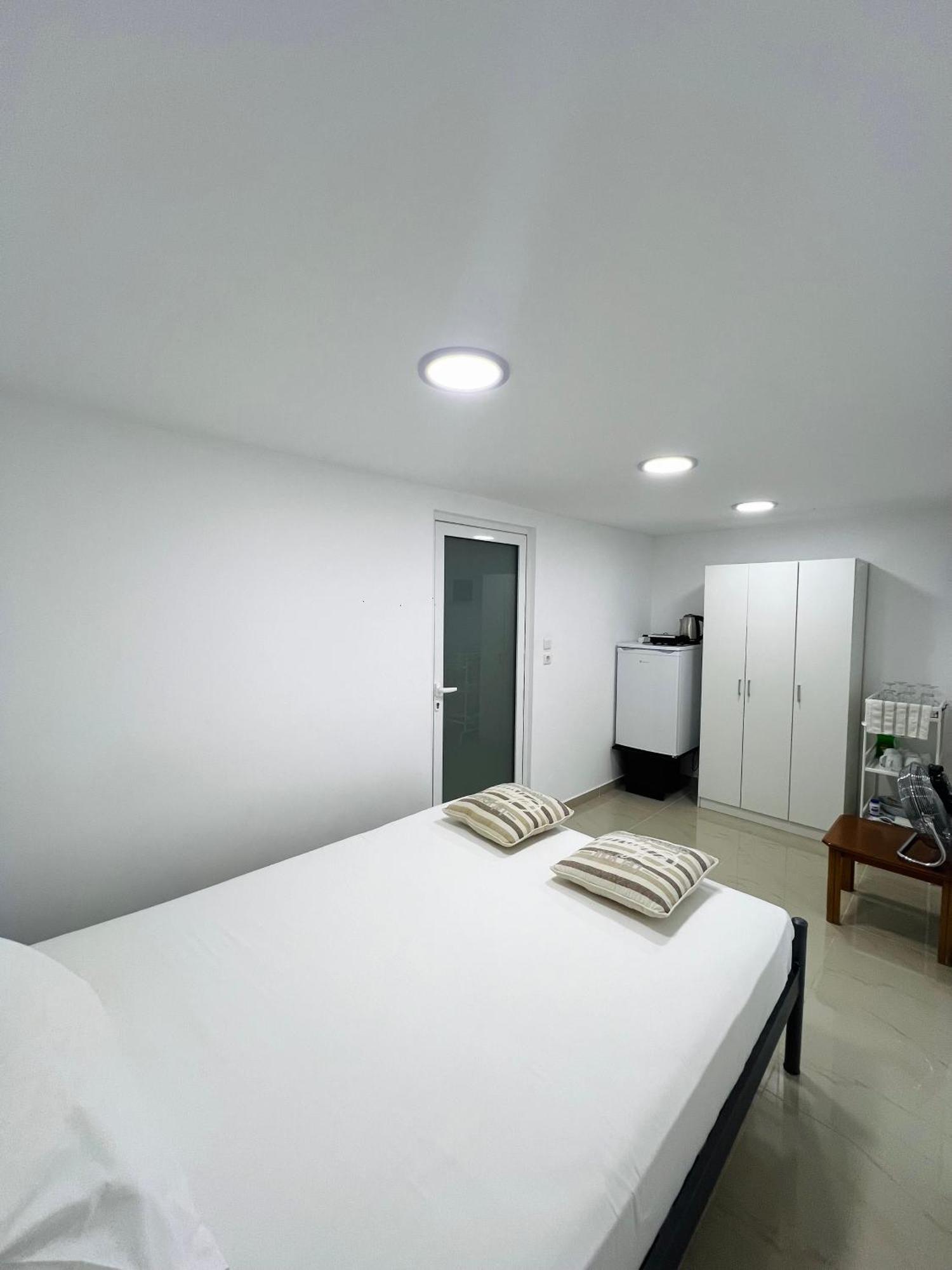 Aronis Spyros Panoramic Seaview Apartments Longós Oda fotoğraf